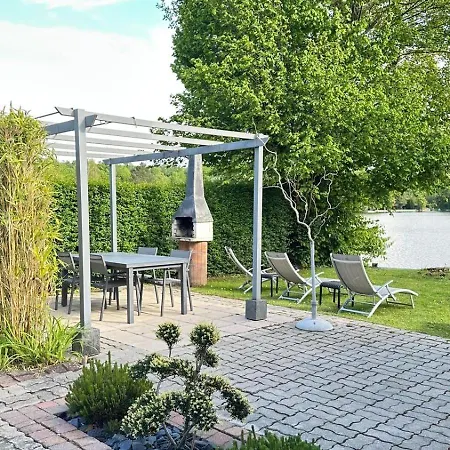 Chalet La Perle Verte, En Bord D'etang
