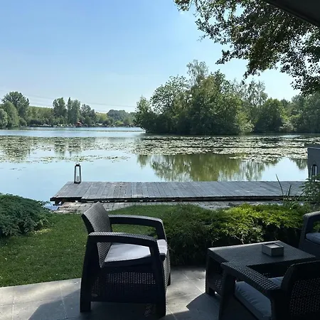 La Perle Verte, En Bord D'etang Chalet Longpre-les-Corps-Saints
